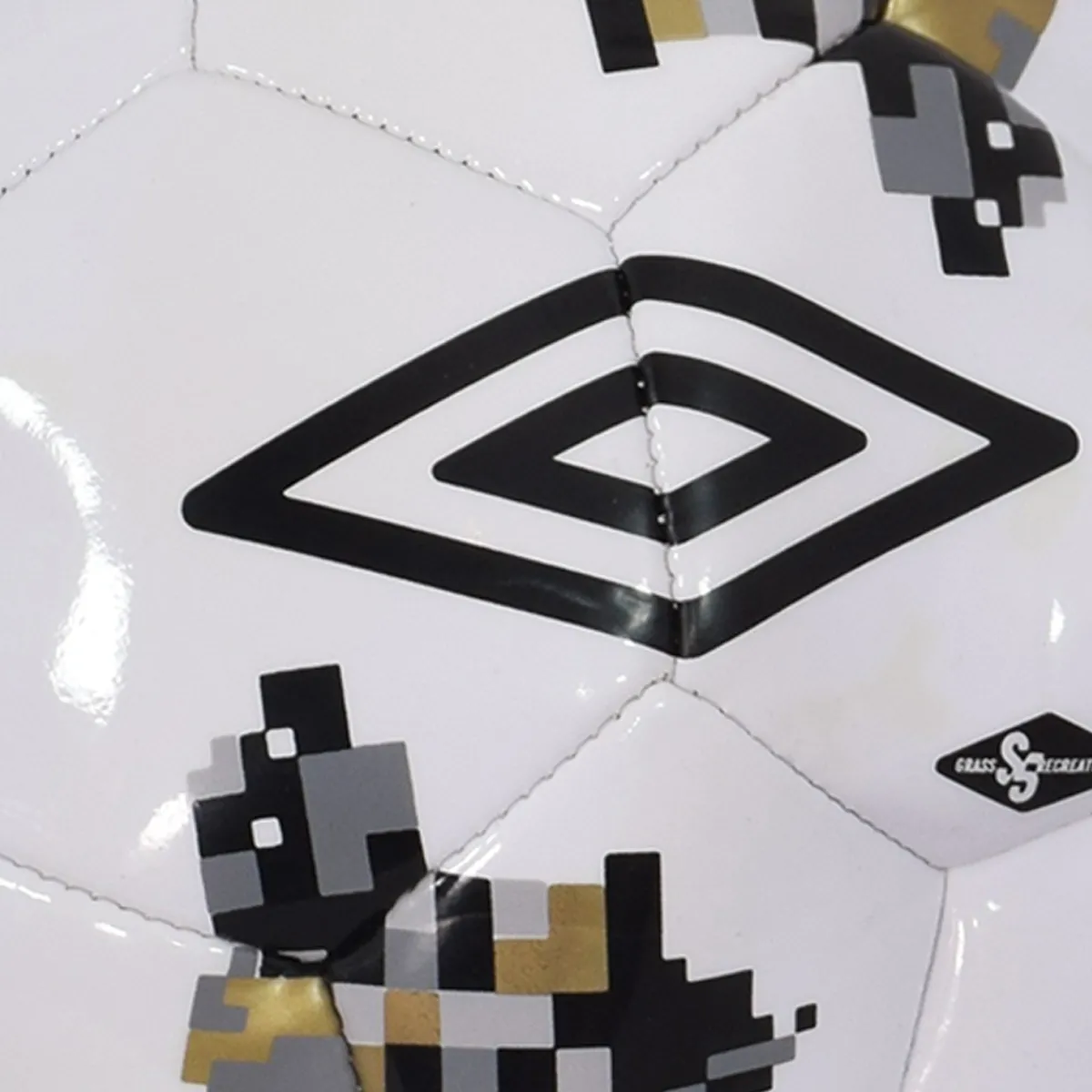 Umbro Lopta UMBRO FORMATION RECREATIONAL 