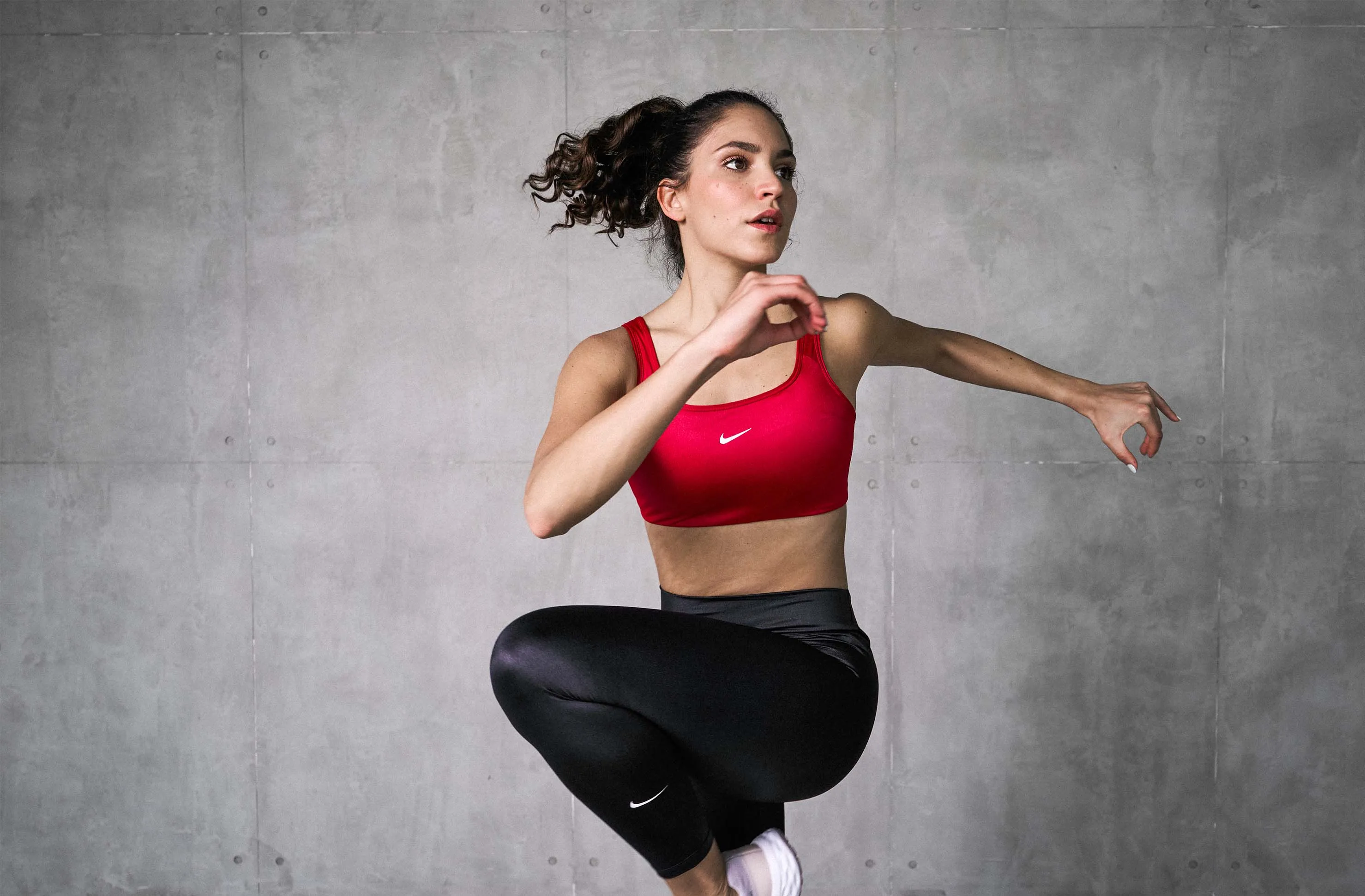 Nike Bra W NK DF SWSH SHINE BRA
