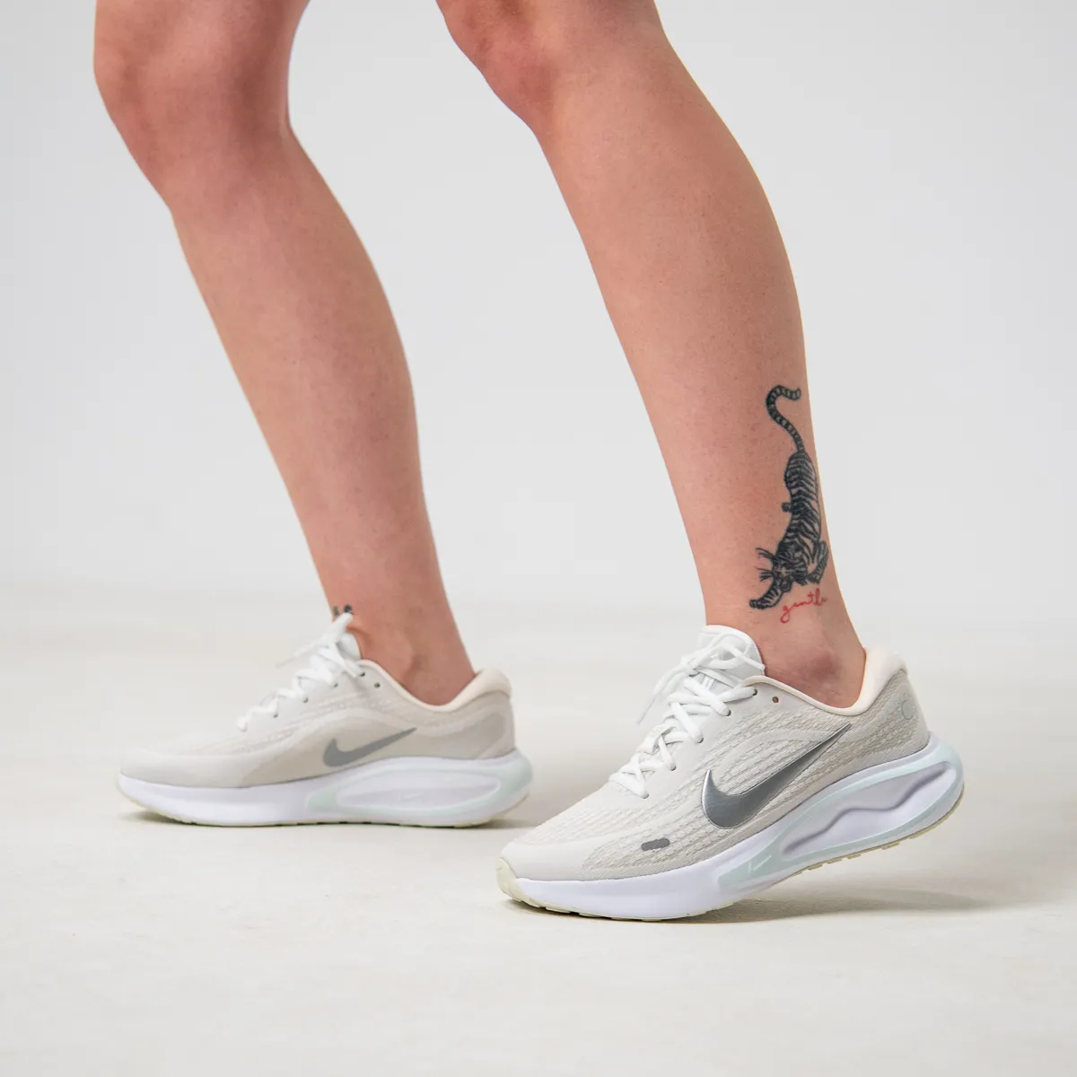 Nike Patike Journey Run 