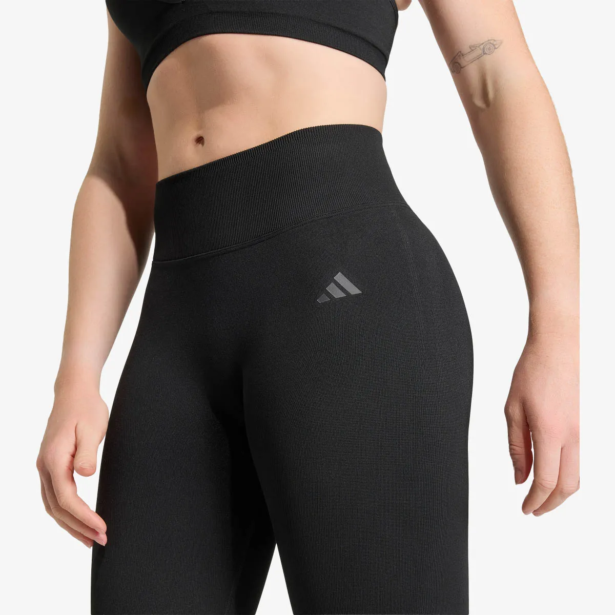 adidas Helanke Essentials